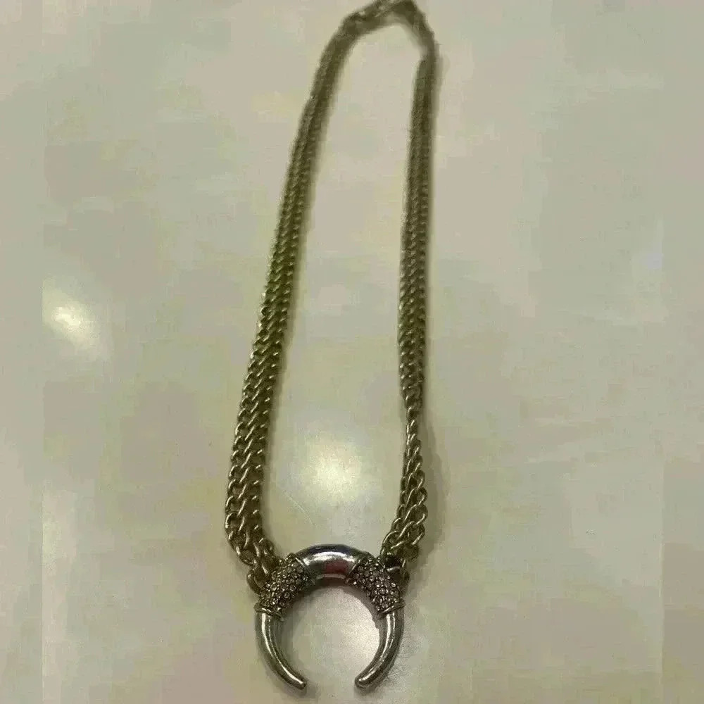Stella & Dot Double Take Horn necklace. Two-Toned.